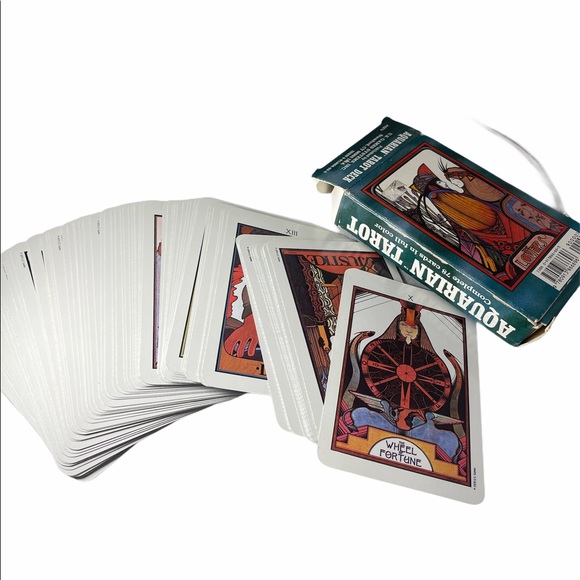 - C1970 Vintage Aquarian Tarot Deck Like new! - Picture 3 of 3